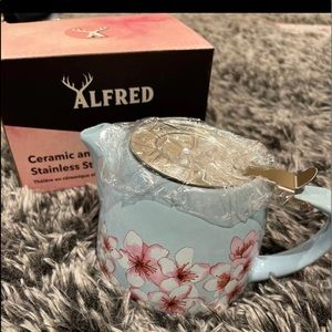 Alfred floral teapot